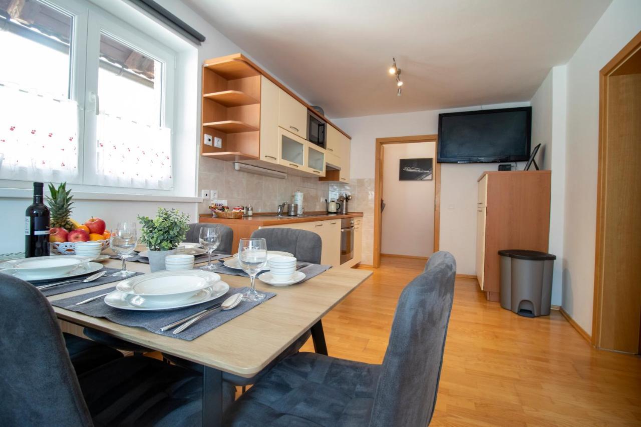 Apartments Pod Bregom クランスカゴーラ エクステリア 写真